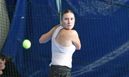 ITF World Tour. Internationaux Féminins de la Vienne. Готовко и девятые геймы