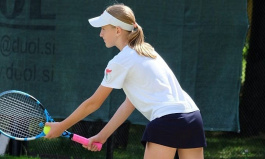 ITF World Junior Tour. Kozerki. Скопец оступилась во втором круге