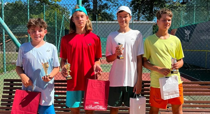 Tennis Europe 14&U. Veolia Open. Ступчик подтвердил парный посев