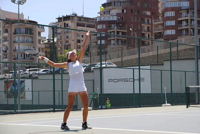 ITF World Junior Tour. Almaty Open. Справиться с сеянными сумела лишь одна