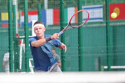 ATP Challenger Tour. Karshi Challenger. Илья Ивашко вышел в полуфинал "одиночки"