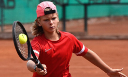 ITF World Junior Tour. Alpstar International Springbowl. Лацис сразится за трофеи среди дуэтов