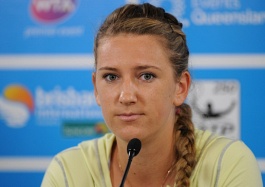 Азаренко снялась с турнира в Брисбене