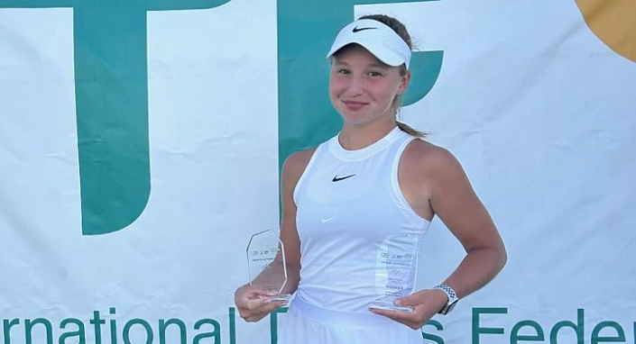 ITF World Junior Tour. Autumn Cup. Разина — абсолютная чемпионка