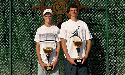 ITF World Junior Tour. Ismailia Open. Корень выиграл парный зачёт