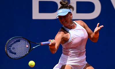 WTA Tour. BBVA Open Internacional de Valencia. Шиманович идёт дальше