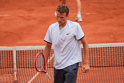 ITF World Tour. Magic Tours. По победе и поражения в обоих зачётах