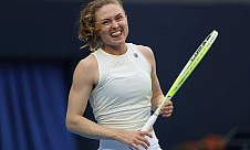 WTA Tour. China Open. Саснович с пятой попытки одолела Осаку