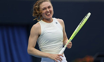 WTA Tour. China Open. Саснович с пятой попытки одолела Осаку