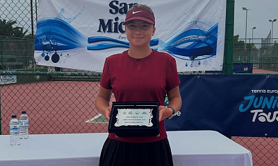 Tennis Europe 14&U. MSC San Michel. Николайчик — сильнейшая в одиночке