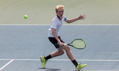 ITF World Tour. Tehran Cup. Петровский одолел сеянного