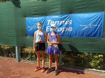 Tennis Europe14&U. Telavi Open. Грабовец — победительница парной сетки