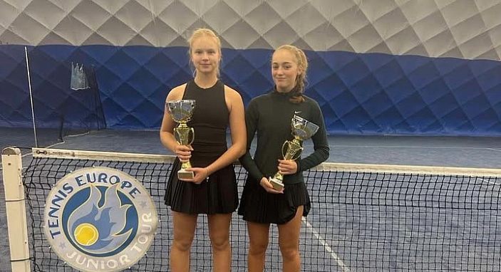 Tennis Europe 14&U. Mecholupy Indoor Open. Захаревич победила в парном зачёте